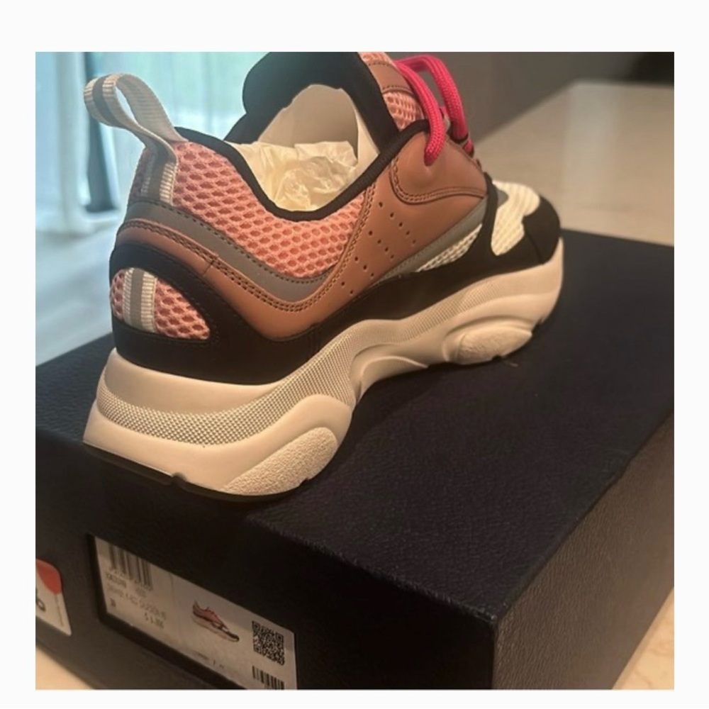 NWT Dior- Men’s B22 Pink & White Mesh w pink and white calfskin sneakers- 39 - Picture 4 of 6